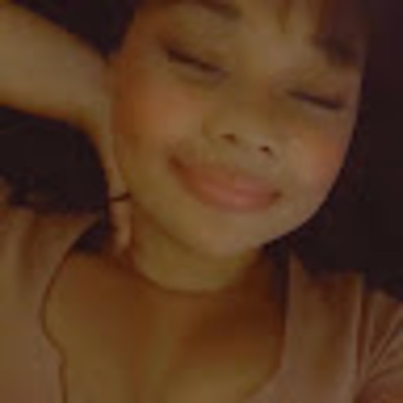 Meet your Posher, Skye - Picture 1 of 1